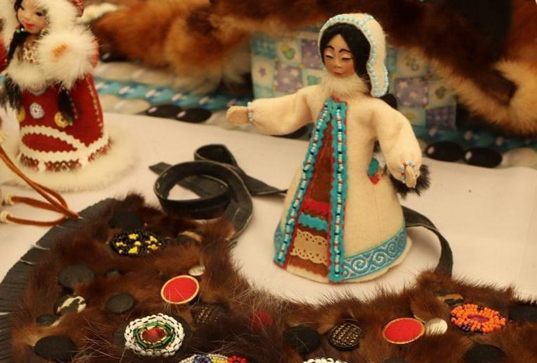 Выставка декоративно–прикладного творчества коренных народов «Нёлтэн»